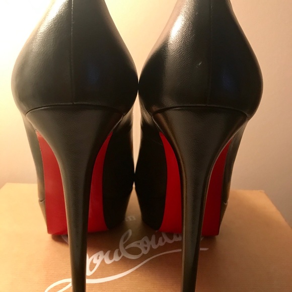 “AUTHENTIC” CHRISTIAN LOUBOUTIN 8 - Picture 3 of 5